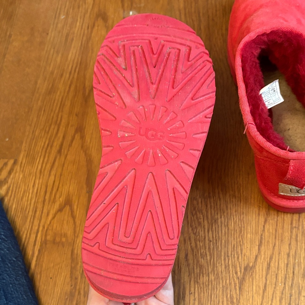 Red UGG Ankle Boots - Picture 5 of 6